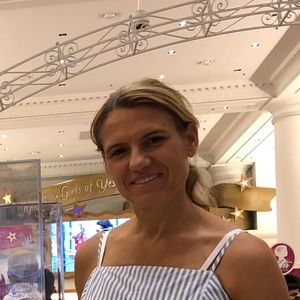 Meet your Posher, Dana